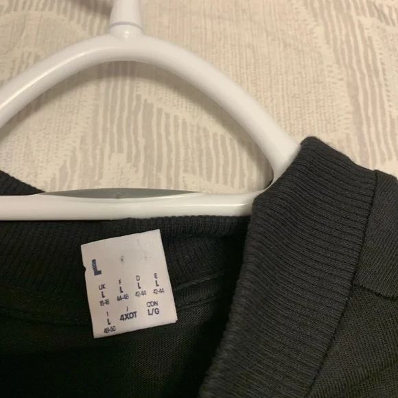 Dress - Picture 9 of 10